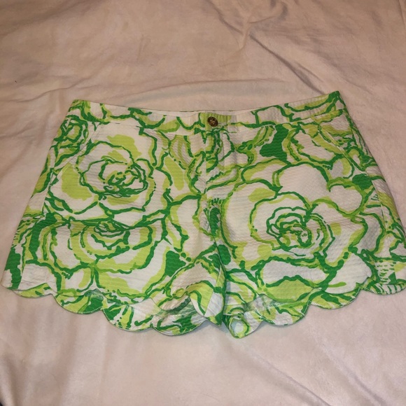 Lilly Pulitzer Pants - EUC Lilly Pulitzer buttercup shorts